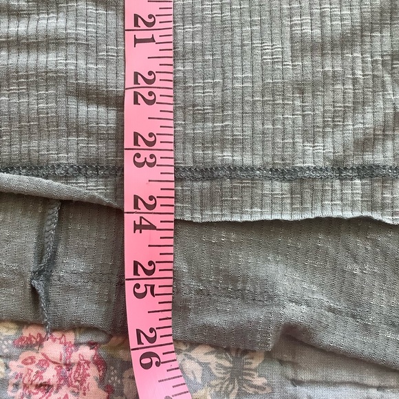 NWT Anthropologie Maronie Womens Cold Shoulder M Ribbed Asymmetrical Top Tunic - Picture 4 of 7